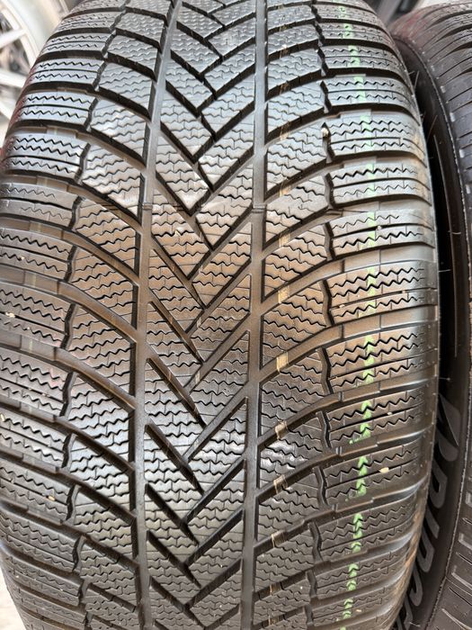 Шини Bridgestone 255/50/R19