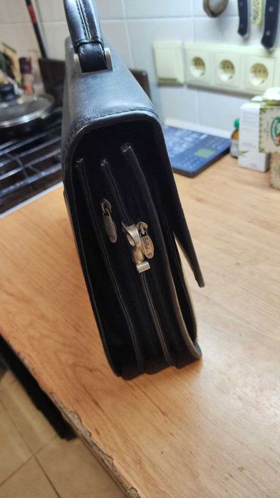 Деловая сумка/портфель студенту, офисному сотруднику, на каждый день