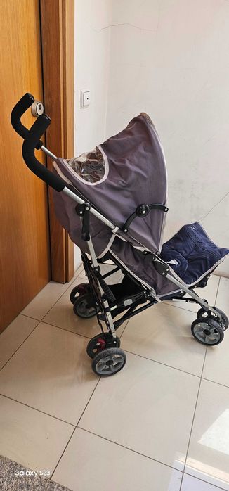 Carrinho de Bebé ( em bom estado )