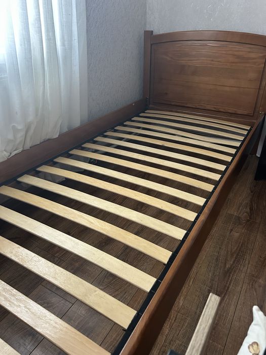 Односпальне ліжко з матрасом 80х200