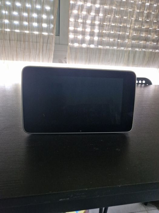 Vendo grelha Mercedes AMG Line e ecrã Multifunções Mercedes 10"