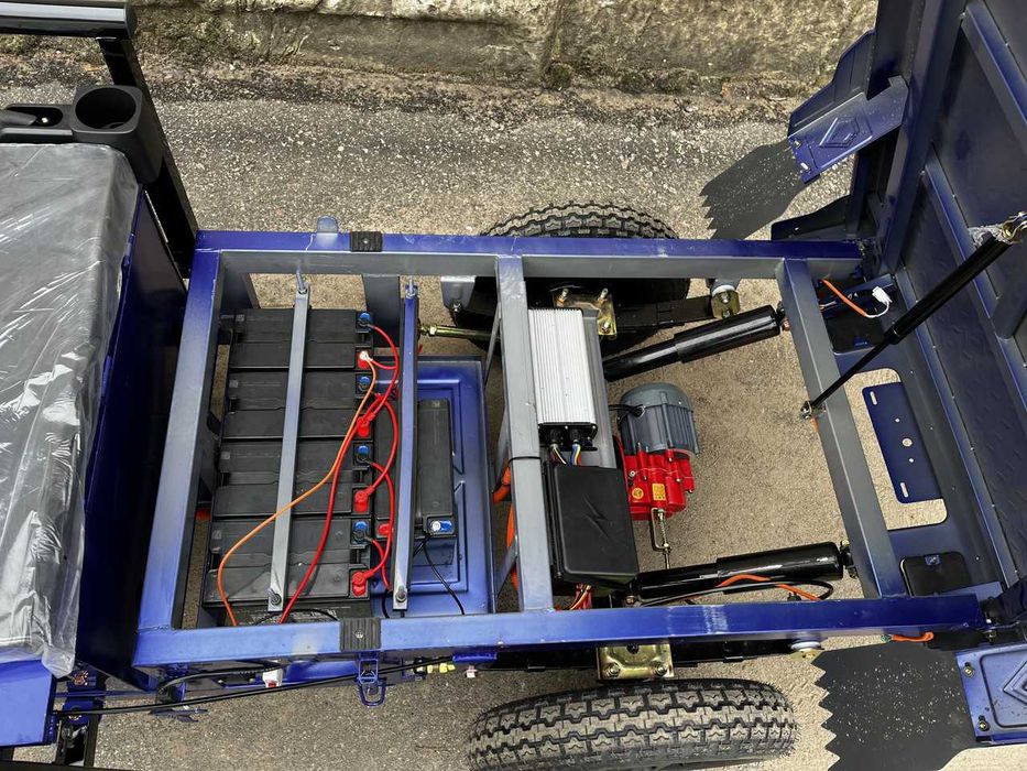 Грузовой трехколесный электро скутер Crosser Cargo 12 1000 W/32Ah TR5