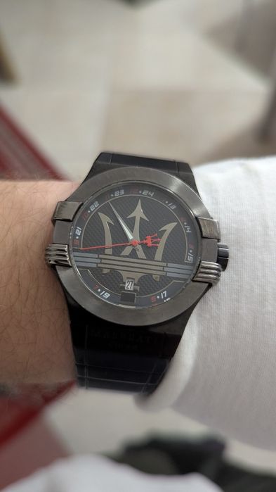Часы Maserati 100 м, годинник Італія