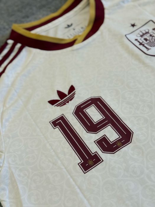 Spain Away World Cup 2026 Jersey - Lamine Yamal 19