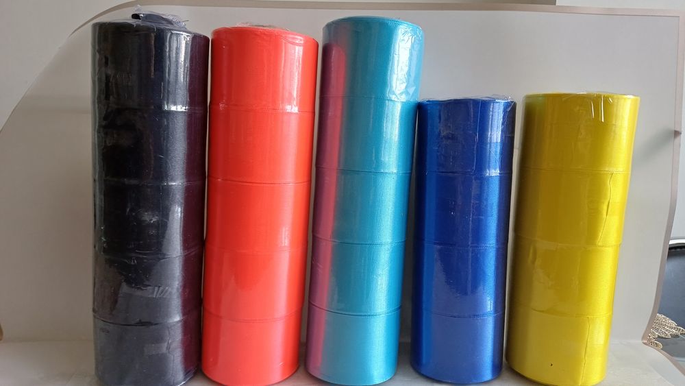 Стрічка декоративна атласна ширина 5 см.
Декоративна стрічка 5 см, р