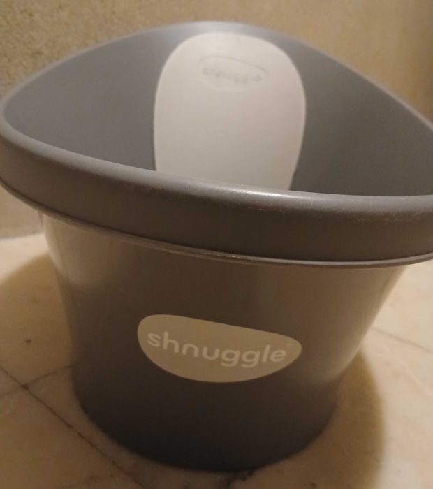 Banheira SHNUGGLE ergonómica & portátil, como NOVA — p/ bebé 0-12Meses