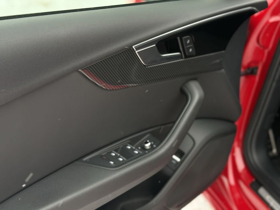 Audi A4 B9 Європа 3xS-Line 2.0TDI Без дтп, ориг.пробіг матрична оптика