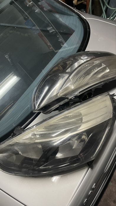 Farol Esquerdo Renault Clio 4