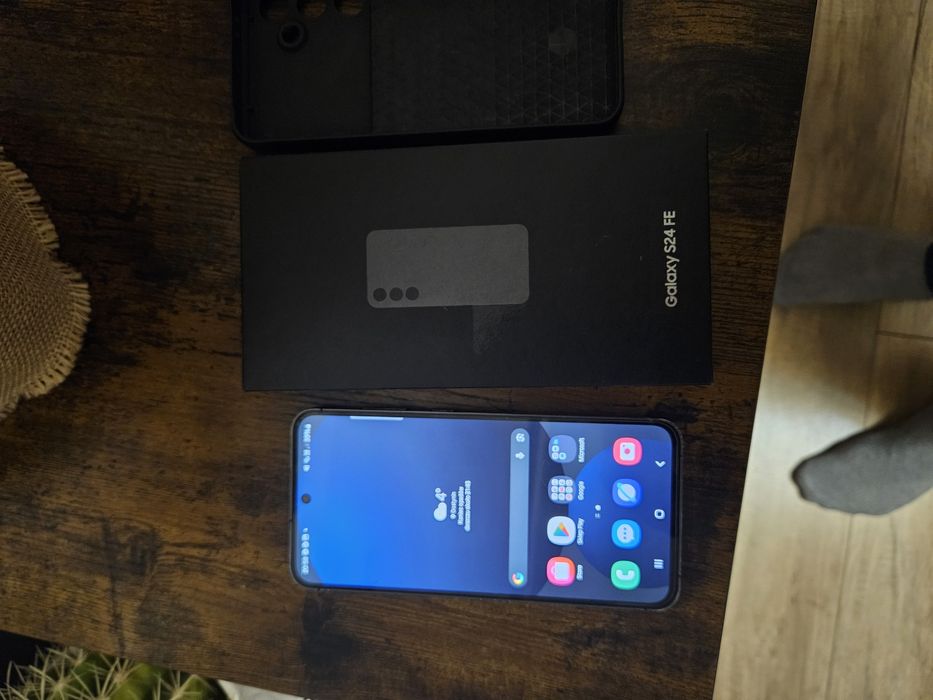 Samsung s24 fe sprawny , bez blokad