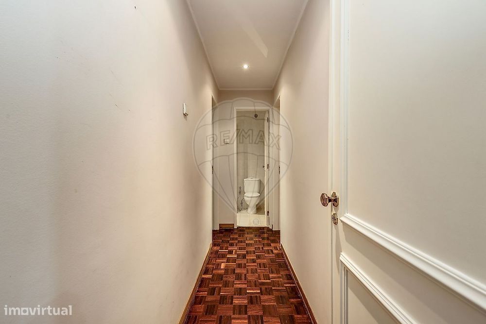 Apartamento T4 para arrendamento