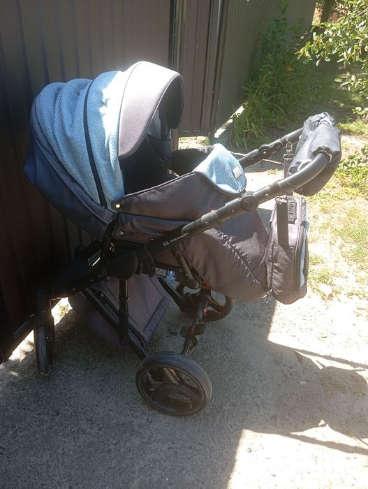 Коляска Adamex Luciano 2в1