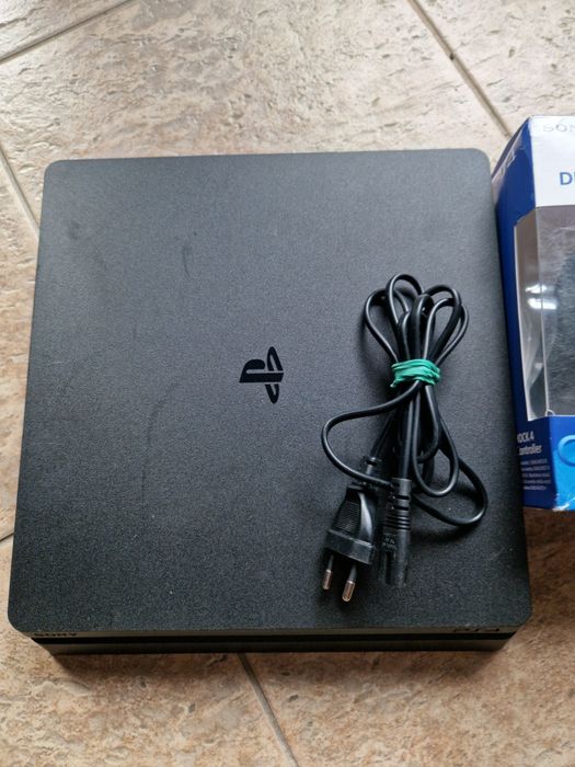 PlayStation 4 ps4 500 gb system 8.03