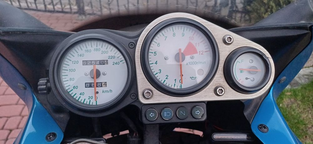 Motocykl Kawasaki ZR-7s