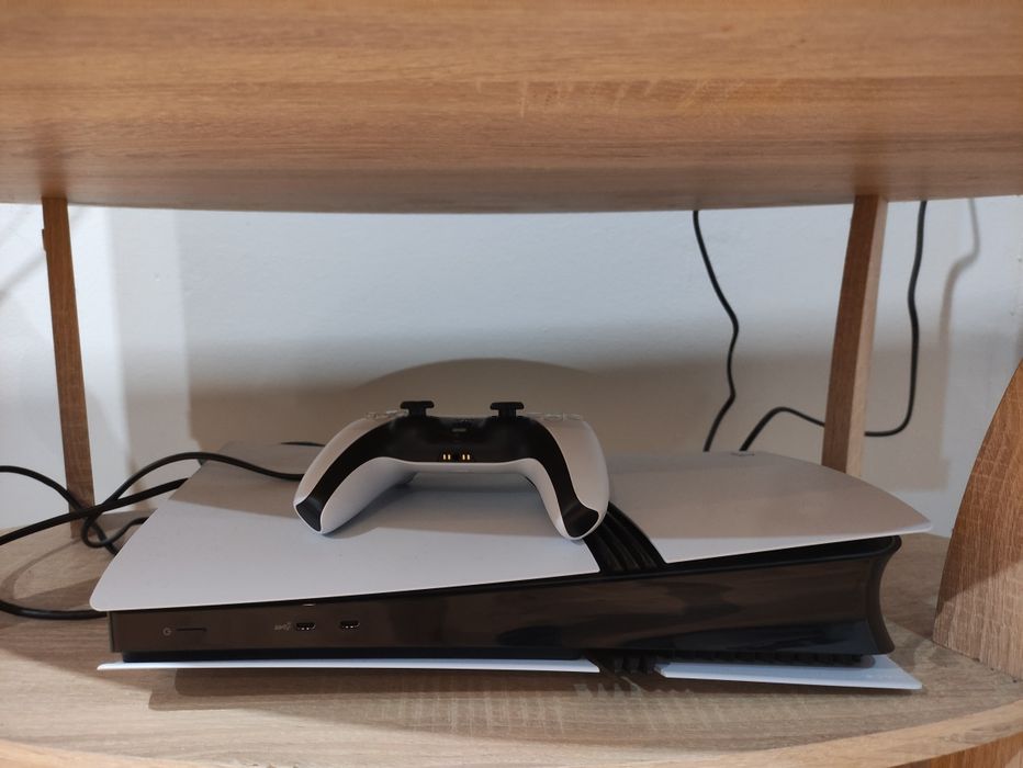 PLAYSTATION 5 PRO Gwarancja Dualsense