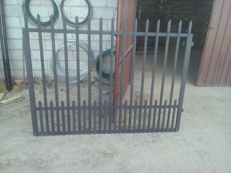 Bramy panelowe dwuskrzydłowe