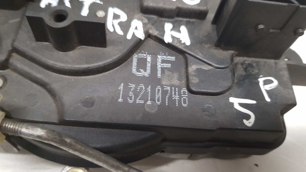 Fechadura / fecho porta frente esquerdo OPEL Astra H Hatchback (L48)