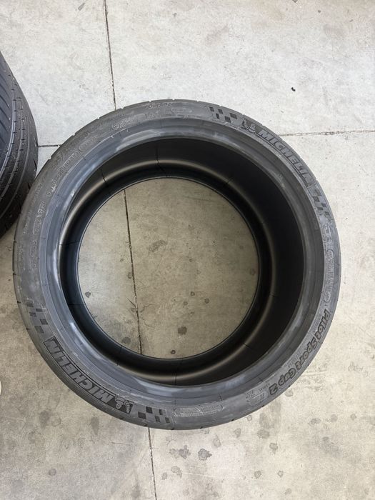 Pneus Michelin 305/30ZR20 (103y)