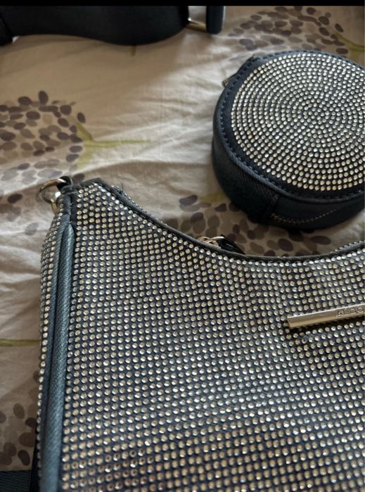 Bolsa com brilhos marca ALDO
