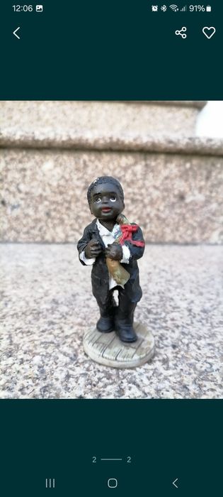 Various figurines64750729168515121