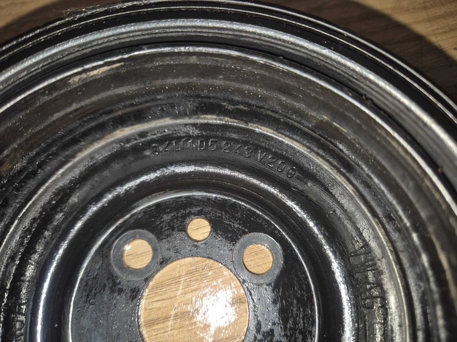 Koło pasowe VW Audi Seat Skoda 2.0 TDI 04L105243