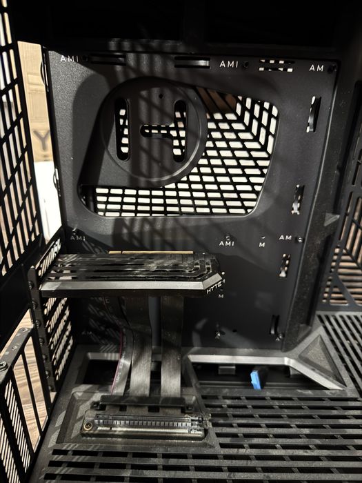 Система охолодження / корпус