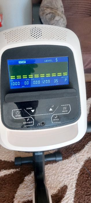 Велотренажер SPIRIT Fitness SU139