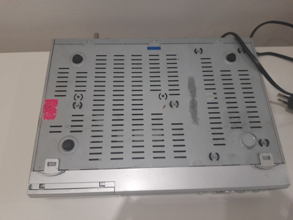 Тюнер.Супутниковий ресивер.