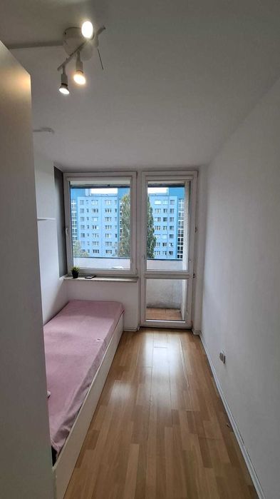 Pokój w 4 pokojowym mieszkaniu na Langego 6/Umowa do 31.12.2025/719