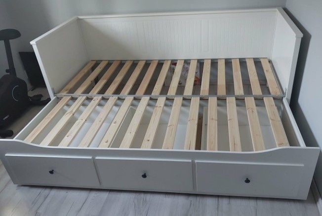 Łóżko Ikea Hemnes stan bardzo dobry podwójne białe