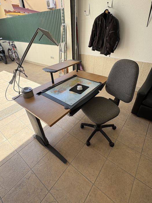 Secretaria de escritorio como nova + cadeira+ candeeiro