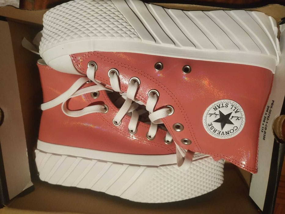 Sapatilhas Converse com Plataforma Novas - Rosa Brilhante