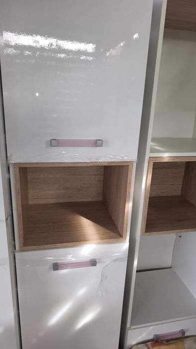 Zestaw mebli plus półka, całość do jutra 400 zl