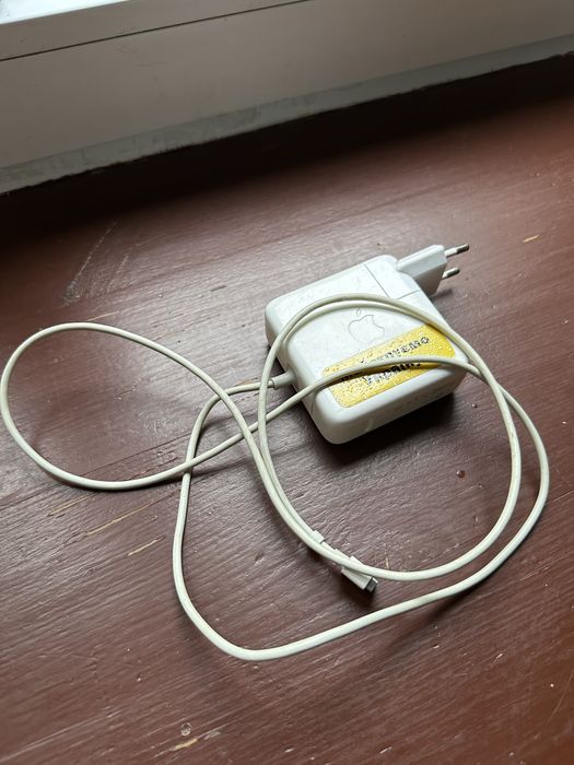 Makbook 13 inch pro 2011