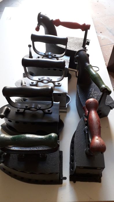 Ferros muito antigos