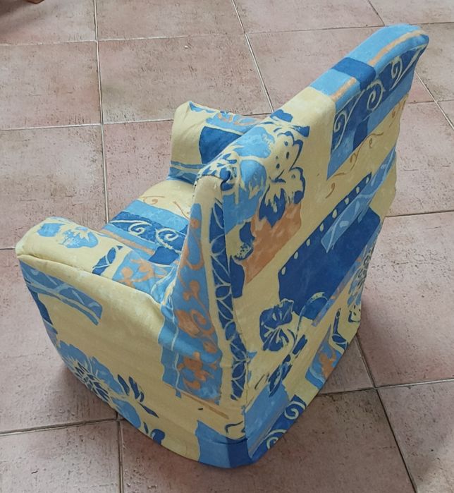 CADEIRÃO EM ESPONJA PARA  BEBÉ,CRIANÇA. Casa,Quarto,Sala,Praia,Campismo,Jardim.