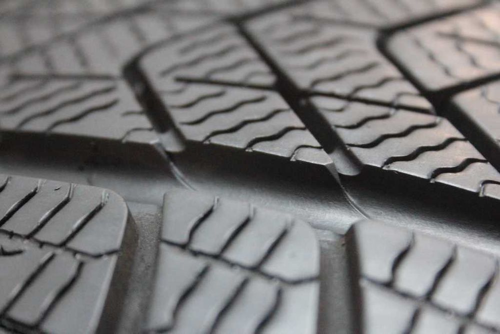245/50/19 Pirelli Sottozero 3 245/50 R19 105V XL RSC RunFlat 2022r