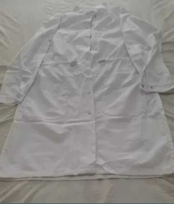 Bata de Estética  Jaleco Branco NOVO