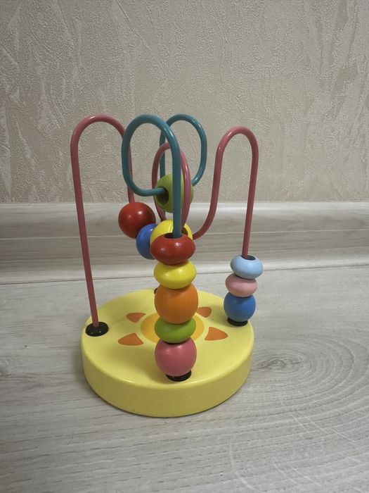 Розвиваюча гра пальчиковий лабіринт.