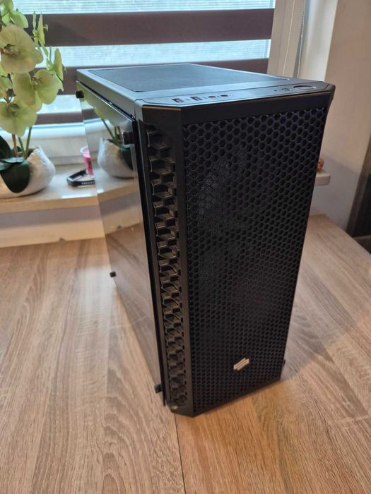 Sprzedam komputer BEZ KARTY GRAFICZNEJ i5-12600kf 32GB ram 1TB SSD