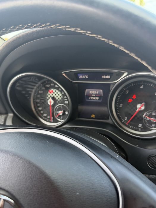 Mercedes A200 - Preto