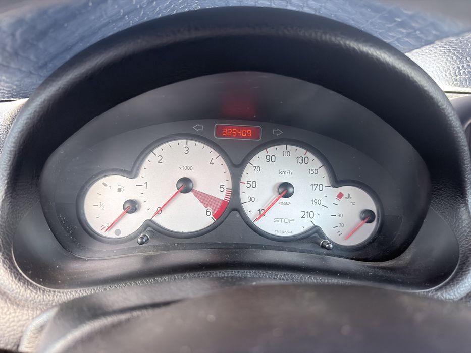 Vendo ou troco 206 1.6hdi