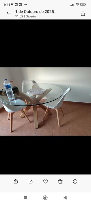 Mesa de extrema qualidade e muito bonita