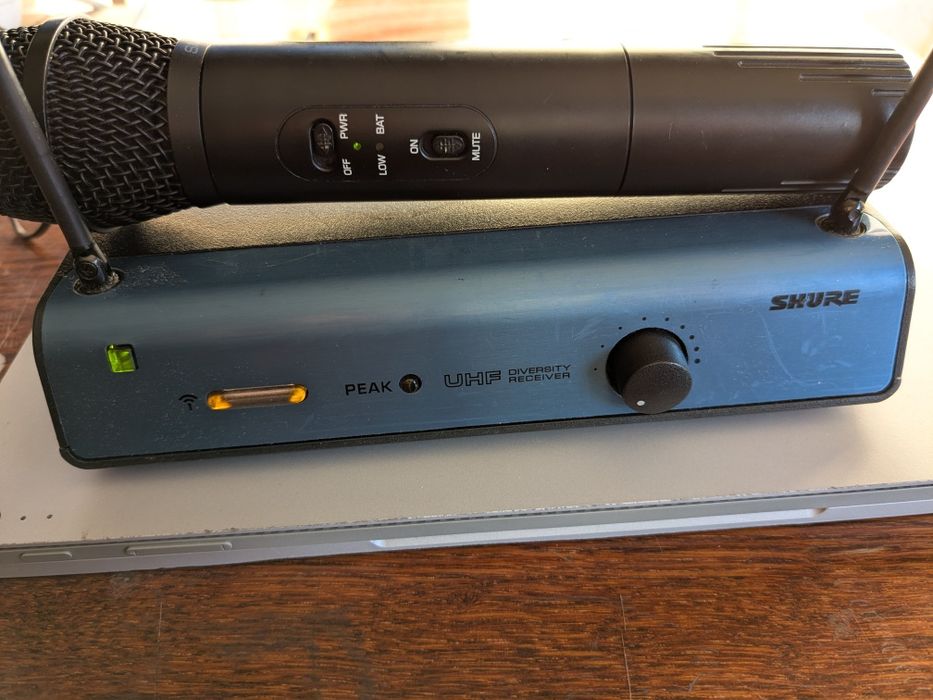 Радіомистема Shure UT24/SM87 + поясний передавач з петлічкою.