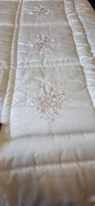 Colcha de cama de casal com 2 almofadas