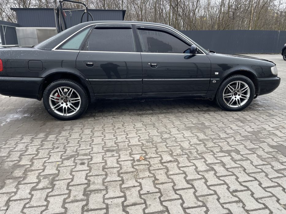 Ауді А6 с4 2.6 газибензин