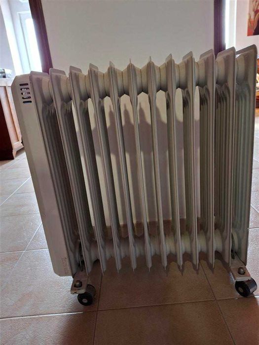 Aquecedor a óleo com 12 elementos