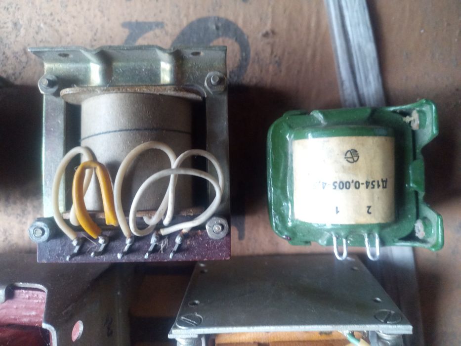 Трансформаторы разные.