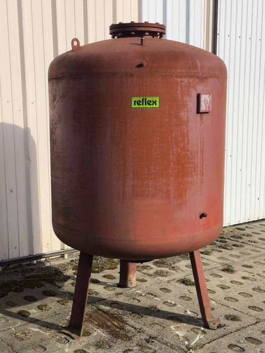 Zbiornik stalowy 1500l 1.5M3 / Beczka / Na wodę i inne /