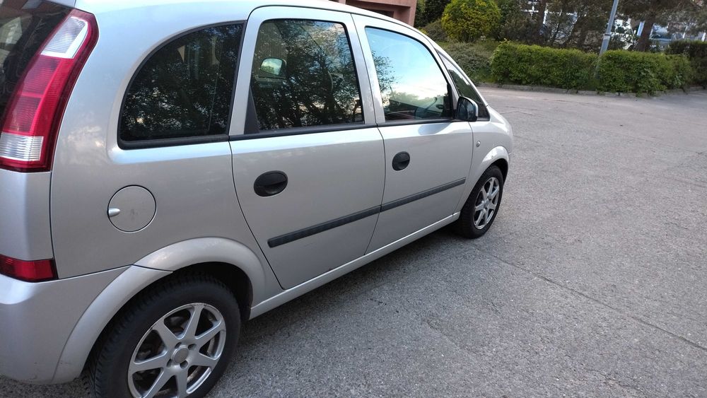 Samochód opel meriva