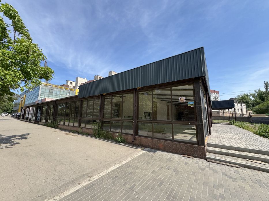 Оренда торгівельного приміщення 40 м.кв, під маназин, послуги, кафе.